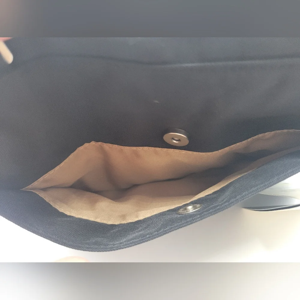 BAGGALLINI Venture Crossbody Travel Bag